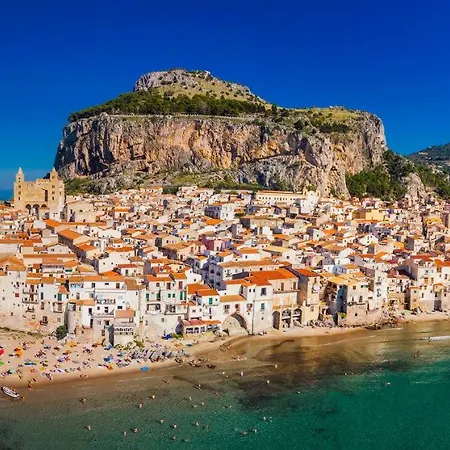 Apartment Little House Cefalu