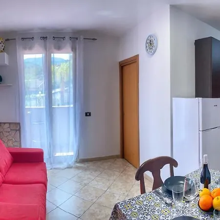 Apartment Little House Cefalu