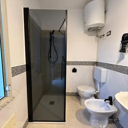 Little House Apartment *
